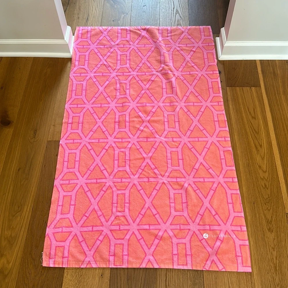 Pink/ orange/ white beach towel. Used once. Like new.